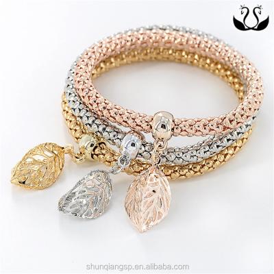 China Wholesale Women New Design ALLOY Jewelry Leaves Charm Bracelet for sale