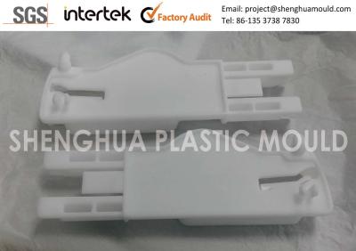 Cina POM Engineering Plastic Prototype Maker e Mould Maker in vendita