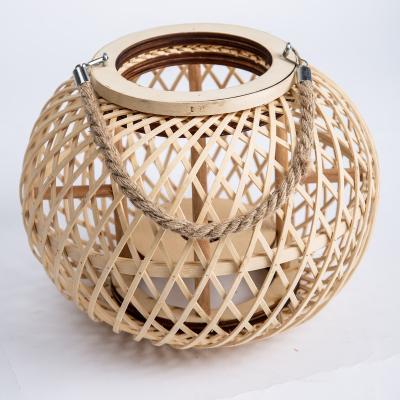 China Home decoration straw rope handworkers weave wicker lanterns for sale