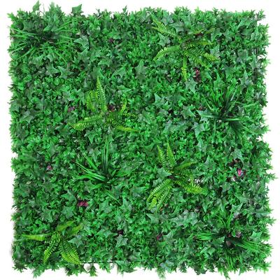 China Artificial Plastic Boxwood Hedge Creeper Hedge Moss Grass Indoor Artificial Green Plastic Backdrop for Wedding Decor/Decoration for sale