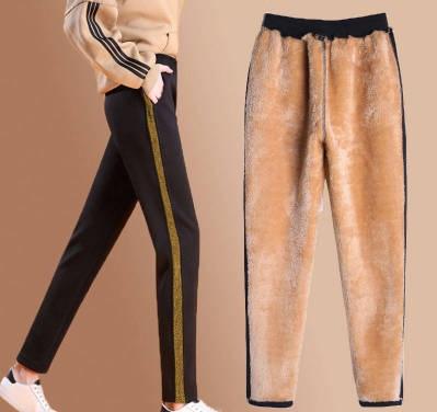 China Anti-Wrinkle Loose Plus Size Cotton Straight Nine Point Women's Pants Plus Size Velvet Pants Sports Thick Casual Pants for sale