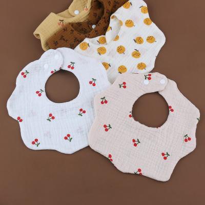 China Customizable Reusable Washable Muslim Crepe Bibs Baby Cotton Bibs Loop Design Prevent Baby Falling Bibs for sale