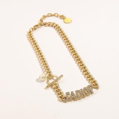 China New Fashion CLASSIC Thick Chain Necklace Retro Personality Lady Crystal Necklace for sale