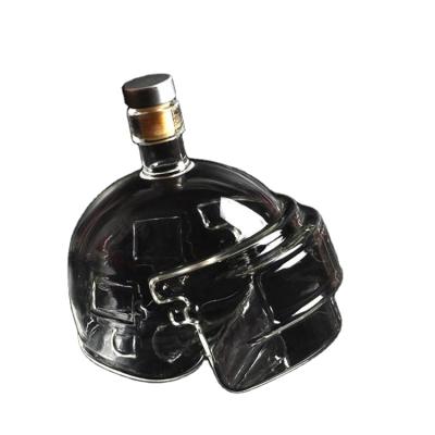 China Brutal Europe Glass Bottle Helmet Shape Bottle Made Borosilicate Glass Whiskey Glass Decanter Wine Bottle With Bullet Cup for sale