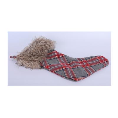 China Leisure Furnishings / Cost Performance Christmas Decoration Furnishings Decoration High Bangs Plush Plaid Stocking for sale