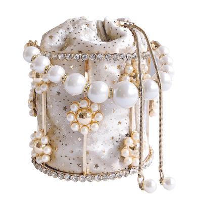 China Luxury High Quality Pearl Flower Women Crystal Rhinestone Clutch Chains Evening Party Shoulder Bag Dinner Handbags KALANTA Bolsa de cena 2022 for sale