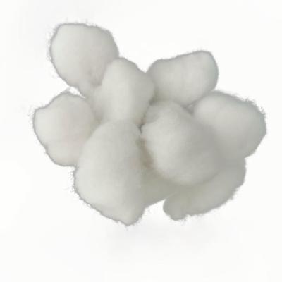 中国 Absorbent Cotton Ball Medical Use High Water Absorption Cotton Ball 500g 販売のため