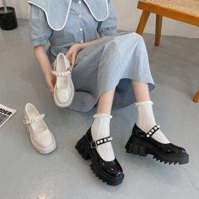 中国 New Mary Jane Women's Thick Heel Round Head Round Shoes Bead Leather British Style Chain Buckle Loafers Ladies Single Shoes 販売のため