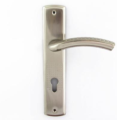 China Good Price Modern New Type Zinc Entry Door Handle Lever With Keyhole Keyhole for sale