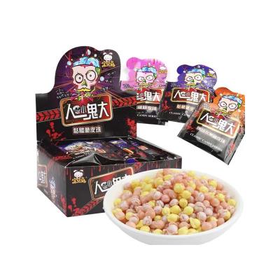 China Halloween Natural Fruity Beads Skull Candy Crispy Snacks For Kids for sale