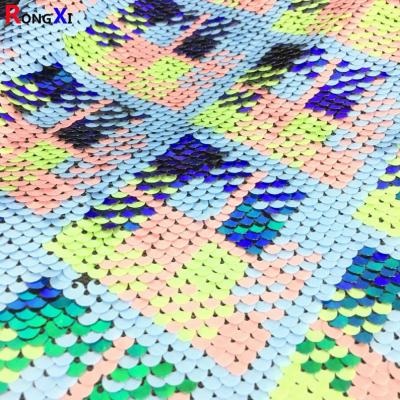 China RXF0731 5mm Multicolor Sequin Fabric Grid Shape Lightweight  Waterproof for sale