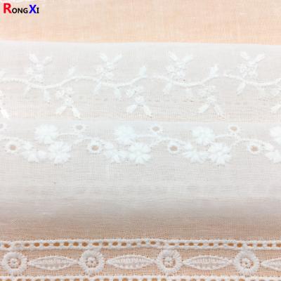 China RXF0477 Eyelet Cotton Lace Fabric Lightweight Waterproof Tear-Resistant for sale