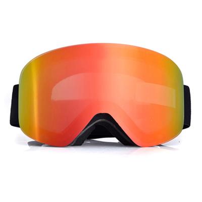 China Three Layer Foam Magnetic Lens Custom Cylindrical Ski Goggle for Anti UV 400/Anti Fog for sale