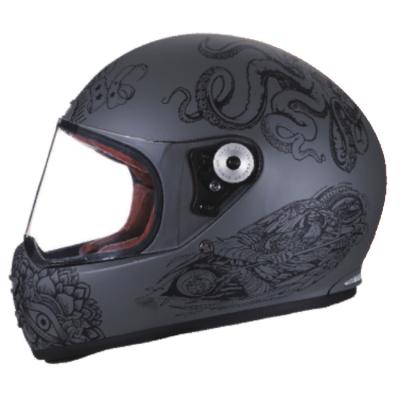 China Casco de motocicleta de cara cheia de fibra de vidro com revestimento confortável à venda