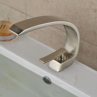 China Metered Faucets Water Faucet Bathroom Copper Sale New Brass Body Faucet for sale