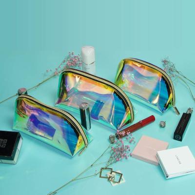 China Lady Holographic Makeup Bag Fashion Clear Cosmetic Bag For Vacation Large Capacity Transparent Pouch for sale