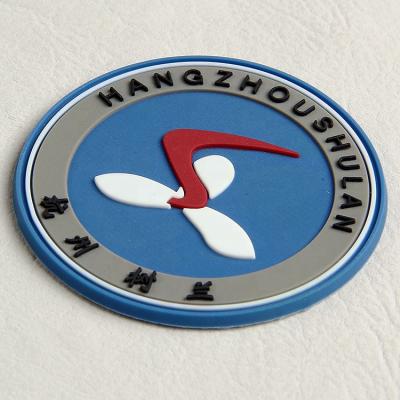 China Sustainable Custom Logo Machine Make PVC Rubber Label for sale