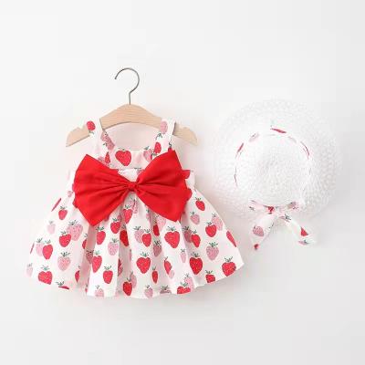 China Factory wholesale washable toddler girls summer sweetie dress fashion strawberry printed sleeveless princess dress with hat for sale