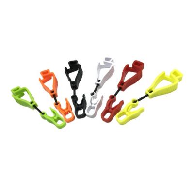 China Plastic Clip Orchards Work Gloves Clips Glove Gripper Clip Work Sling Glove Holder Clips Safety Work Hand Protection for sale