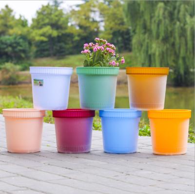 China Eco-friendly Garden Flowerpot Water Lazy Automatic Double Suction Flowerpot for sale