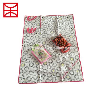 China Custom Printing Moisture Resistant Waterproof Camping Blanket , Picnic Mat Plastic Nonwoven Rug JH-Mat for sale