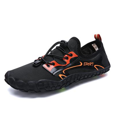 China 2021 fashion new fashion men's five toes shoe toe shoe drainage fast pole climbing shoes for sale