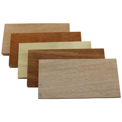 China Customizable XIYUE Plywood Sheet 4x8 ft Industrial Heavy Duty Slotted Plywood Film Faced Plywood For Sale for sale