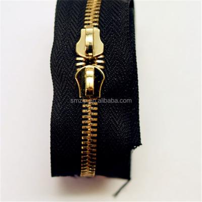 China Factory Price Jeans Metal Zipper Slider Y Teeth Lock Gold Custom Zipper Pull Metal #4 Auto Lock Half for sale