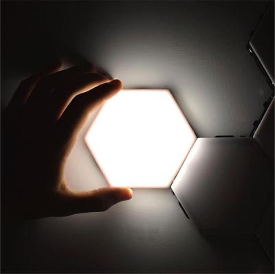 China Modern RGB Honeycomb Touch Night Lamp Single Induction Hexagon Led Touch Wall Light for sale