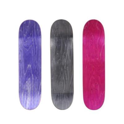 China Double Kick Pro Skateboard Deck 100% Adult Canadian Maple Skateboard Random Color for sale