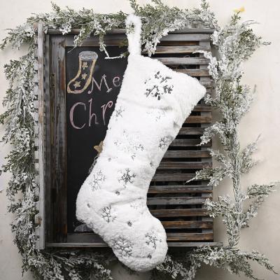 China Wholesale White Christamas Decoration 2021 Plush Snowflake Hanging Christmas Tree Decoration Bangs Bulk Stockings for sale