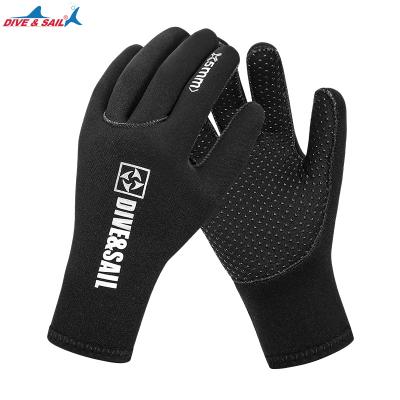 China Neoprene Wholesale 5mm Neoprene Gloves Hand Protection Spearfishing Equipment Cold Proof Winter Keep Warm Diving Gloves For Water Sports for sale