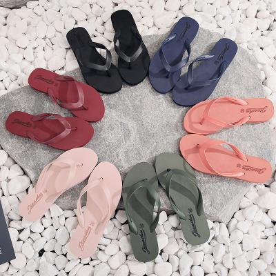 China Fashion Trend 2022 summer new simple slippers female Korean version flip-flops flat bottom non-slip clip-on outside wear sandals beach shoes for sale