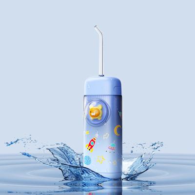 China High Pressure Type RV Factory Tooth Cleaner Foldable Mini Pick Water Flosser for sale