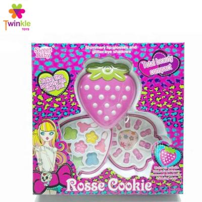 China Dress up games for girls strawberry makeup set perfect cosmetics 83X39.5X122 cm for sale