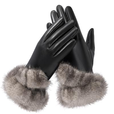 China Warm Genuine Leather Gloves Windproof / Warm Leather Motorcycle Gloves Winter Plain Material for sale