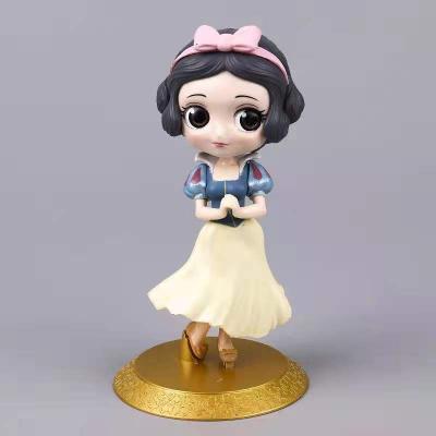 China Hot Selling Princess Plastic Snow Toy Cake Topper Cartoon Toy White Stock Number Toy for sale