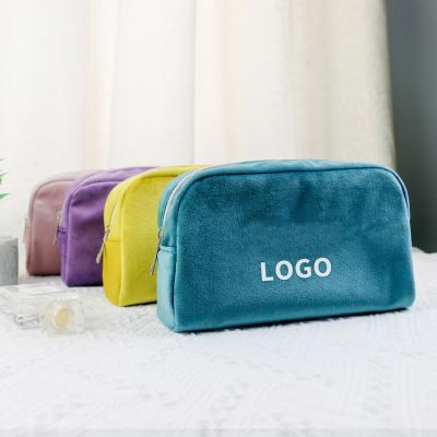 China OEM Custom Silkscreen Fashion Logo Velvet Cosmetic Makeup Bag Cosmetic Bag And Case For Women for sale