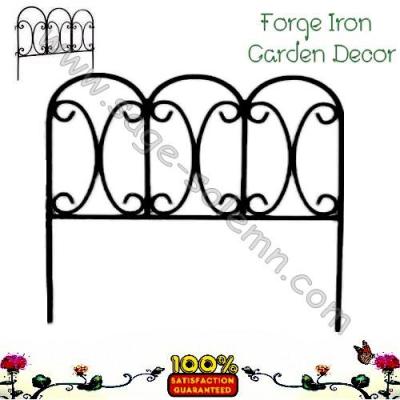 China Easily Assembled Iron Garden Fence Grass Steel Fence Metal Trellis Wrought Iron Garden Single Edge for sale