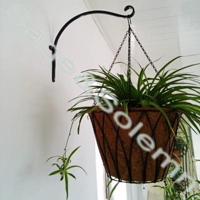 China New Style Best Quality Powder Coated Wall Mounted Garden Wrought Iron Flower Basket Hanging Bracket for sale