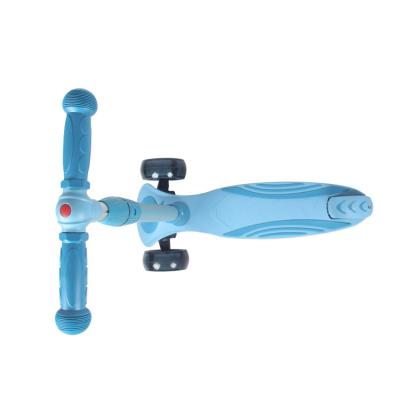 China 2021 New Design Child Approved 3 Large Lightweight PU Wheels Push Tail Kick Scooter For Kids for sale