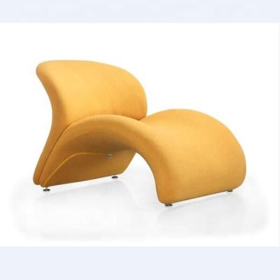 China New Design Modern Bedroom Velvet Fabric Sofa Chair For Living Room Leisure Lounger for sale