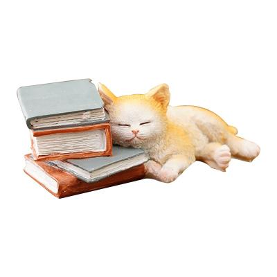 China Animal Sculpture Table Centerpieces Sleeping Cat Figurine Mini Cat Garden Artificial Fairy Animal Resin Statue for Car Home Table Top for sale