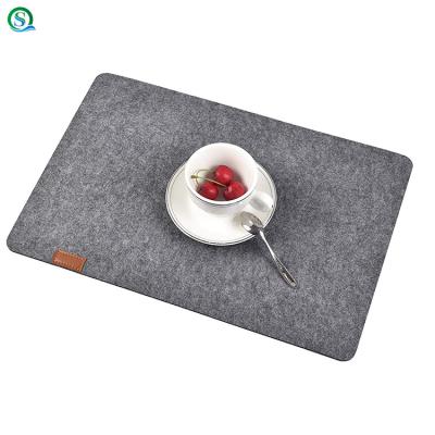 China Sustainable Felt Table Mats Machine Washable Placemats For Dining Heat Resistant Table Set With Leather for sale