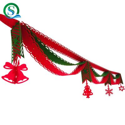 China Heroes Merry Christmas Decoration Felt Banner , Fiesta Party Supplies Props Christmas Tree Garland Hang Flags Snowflake Jingle Bell for sale