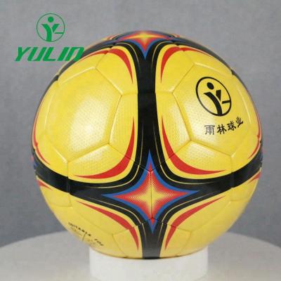 China interior & hot sale size 5 outdoor training machine pitted outdoor sports football soccer ball for sale