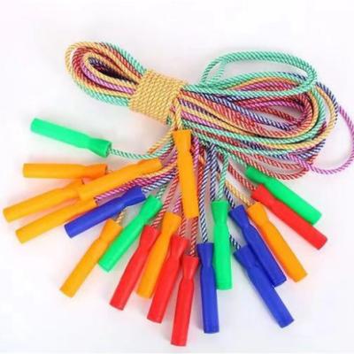 China Outddor Wholesale Sporting Goods Indoor High Quality Gear Supporting Thick Jump Rope For Kids Skipping Rope for sale