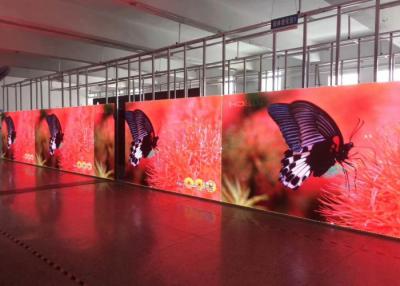 China Giant Indoor LED Advertising Screen , RGB Led Display Video Wall P2.5mm for sale