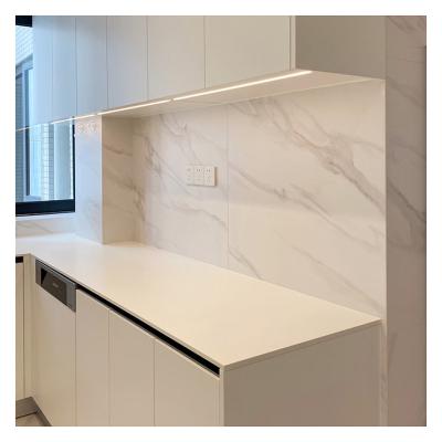 China Stain Resistance HONDAO Marble Look Artificial Stone Countertops Synthetic Stone Vanity Top for sale