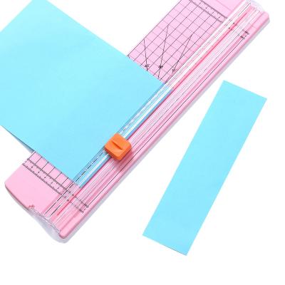 China Mini Manual Paper Cutter Paper Trimmer Hot Selling Mini Manual Paper Cutter Children's Office Multifunctional DIY A4 Mini Paper Trimmer Zequan Amazon for sale